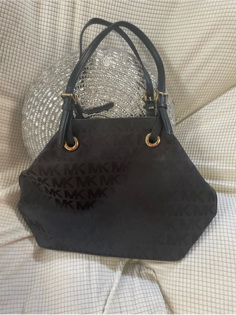 Large Michael Kors Black Signature Logo Tote. Like New